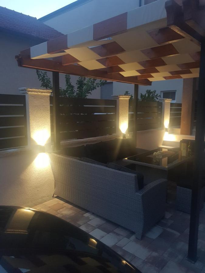 Shine Apartment Ζαντάρ Εξωτερικό φωτογραφία
